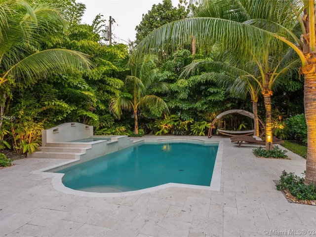 101 NE 45th St, Miami FL 33137