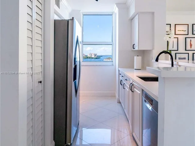 90 Alton Rd # 1012, Miami Beach FL 33139