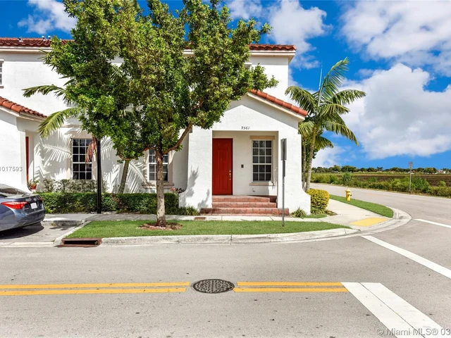 9561 SW 171st Pl, Miami FL 33196