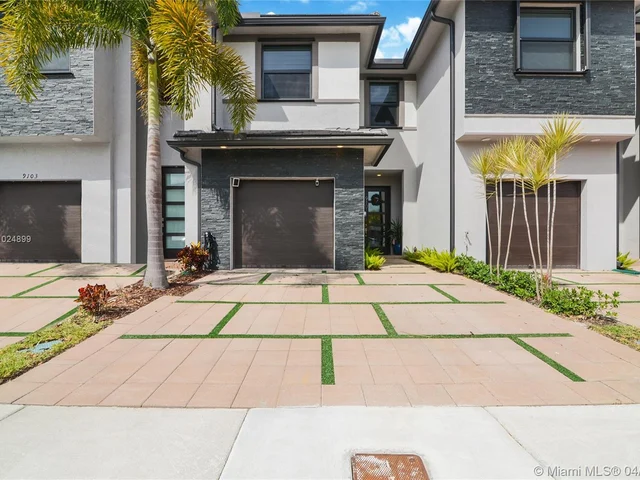 9101 NW 159th St # 9101, Miami Lakes FL 33018