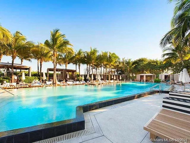 2201 Collins Ave # 1519, Miami Beach FL 33139