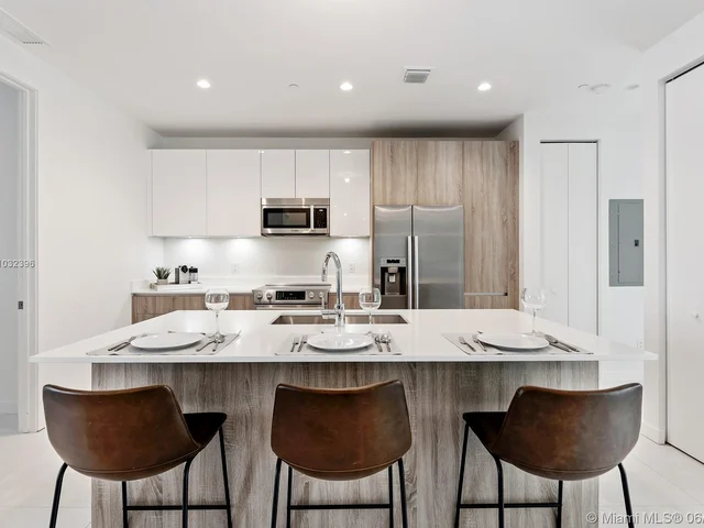 545 SW 11TH STREET # 106, Miami FL 33129