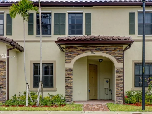 9220 W 33rd Way # 9220, Hialeah FL 33018