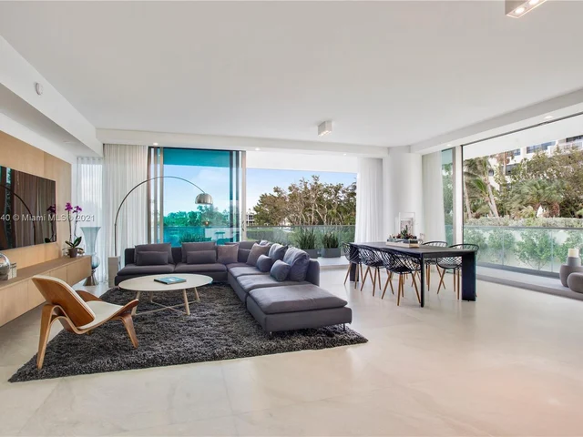 10203 Collins Ave # 211, Bal Harbour FL 33154