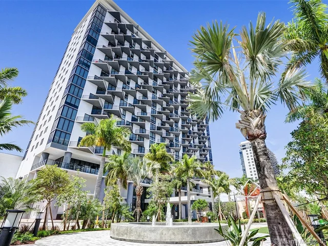 5252 NW 85th Ave # 708, Doral FL 33166