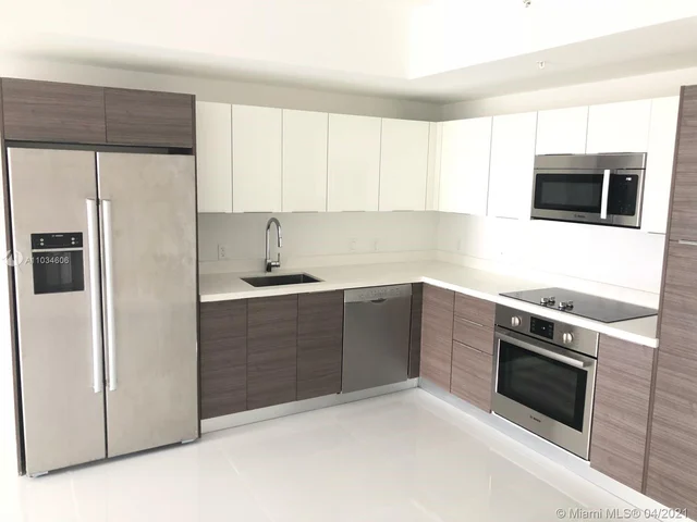 1010 SW 2 AVE # 1806, Miami FL 33130