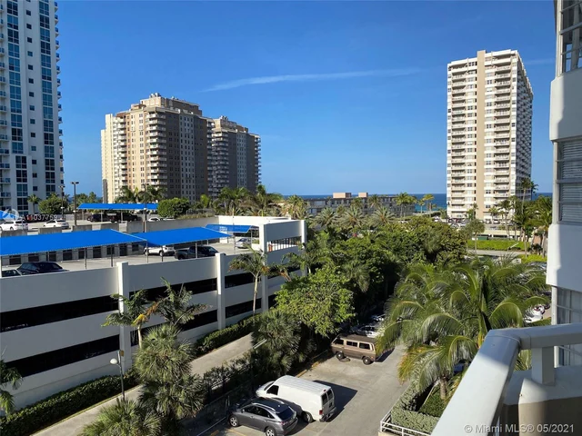 1965 S Ocean Dr # 4D, Hallandale Beach FL 33009