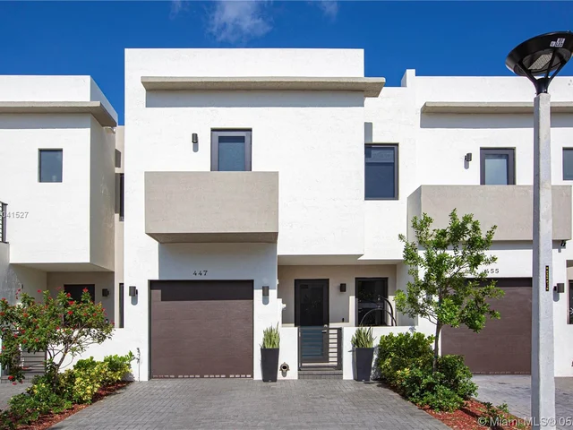 447 SW 91st Ave # 0, Miami FL 33174