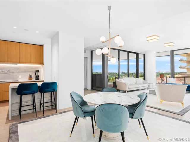 8701 Collins Ave # 705, Miami Beach FL 33154