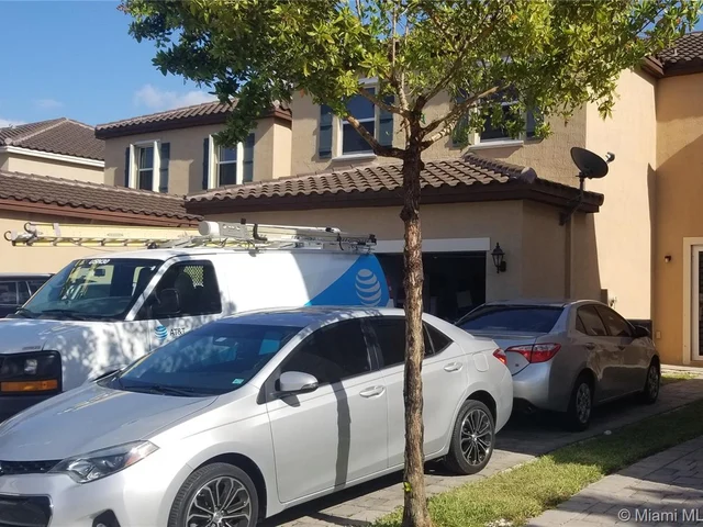 17125 SW 96th St, Miami FL 33196