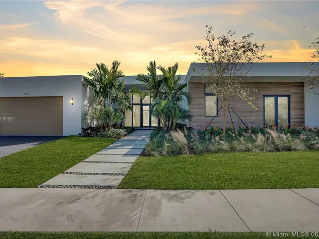 16522 Botaniko Dr S, Weston FL 33326