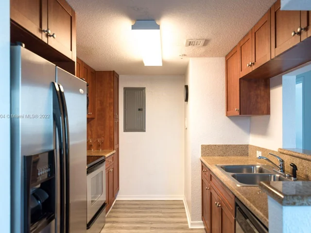 36 NW 6th Ave # 509, Miami FL 33128