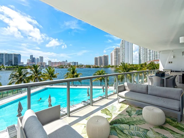 3300 NE 188th St # 216, Aventura FL 33180