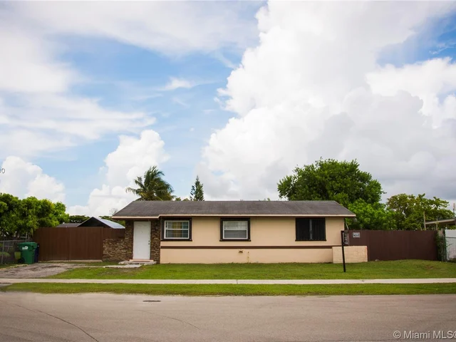 11230 SW 203rd St, Miami FL 33189