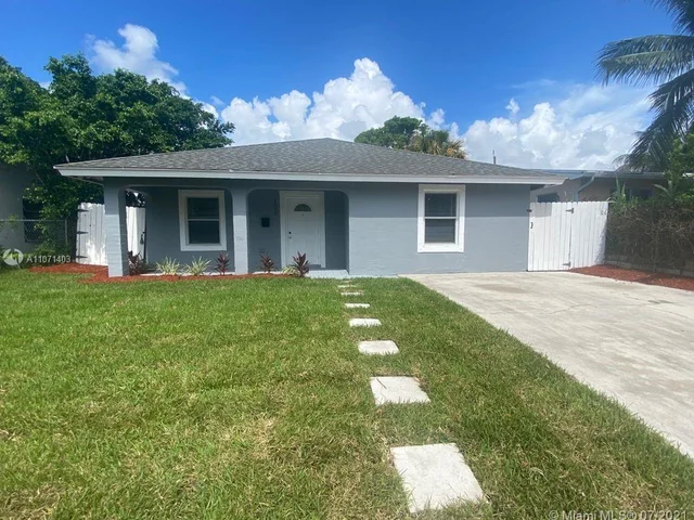 1025 S D St, Palm Beach FL 33460