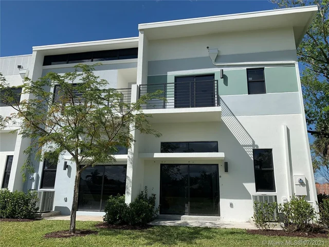 4364 NW 8th Ct # 4364, Plantation FL 33317