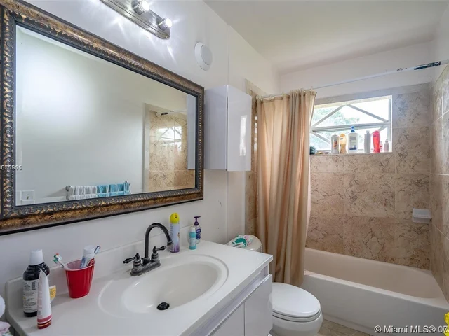 745 NE 179th Ter, Miami FL 33162