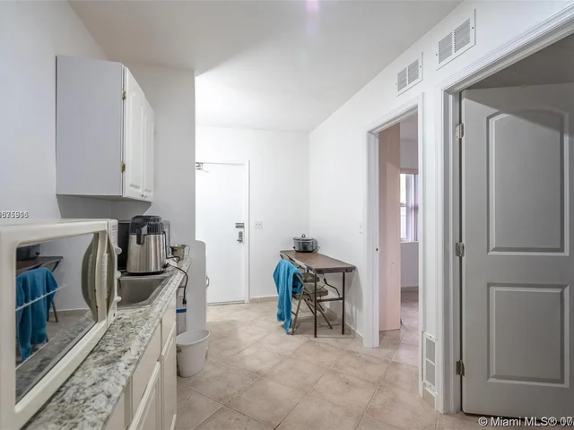 745 NE 179th Ter, Miami FL 33162