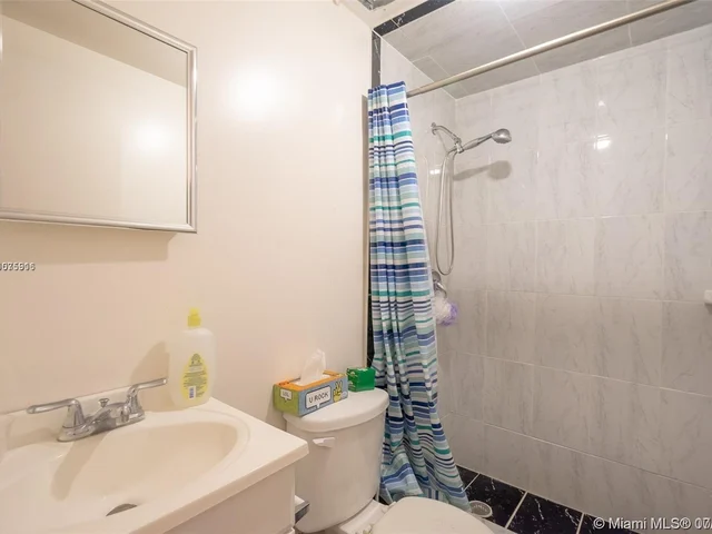 745 NE 179th Ter, Miami FL 33162