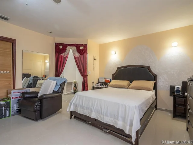 745 NE 179th Ter, Miami FL 33162