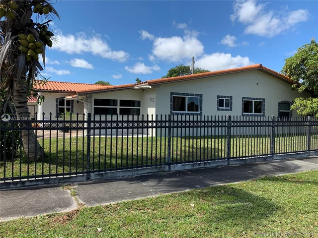 745 NE 179th Ter, Miami FL 33162