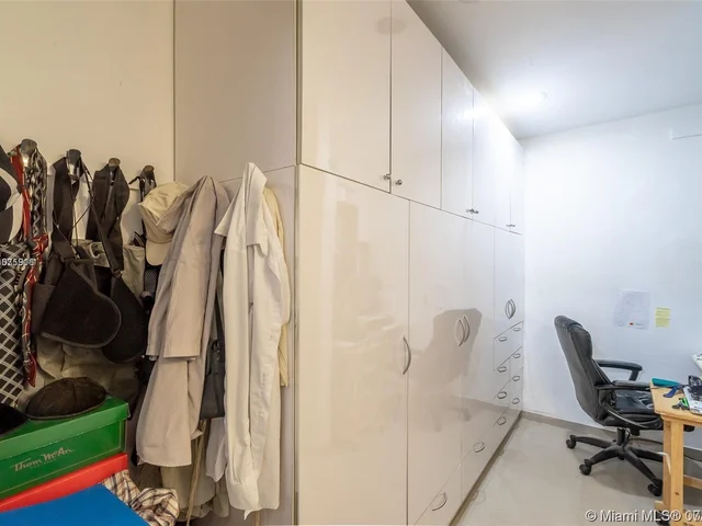 745 NE 179th Ter, Miami FL 33162