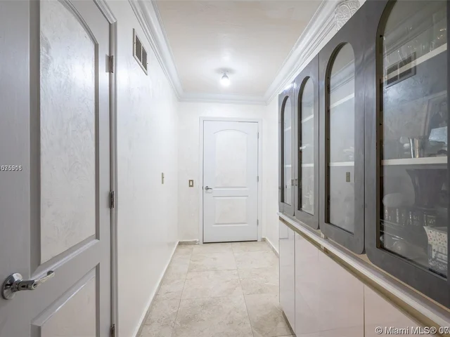 745 NE 179th Ter, Miami FL 33162