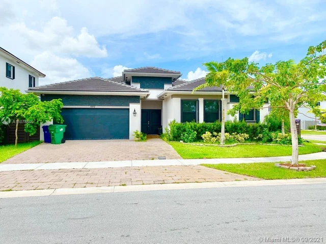 15972 SW 44th St, Miami FL 33185