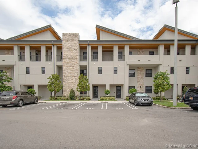 10419 NW 82th St # 9, Doral FL 33178