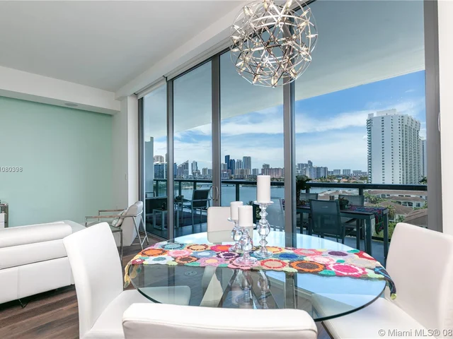 3250 NE 188th St # 806, Aventura FL 33180