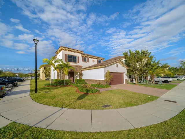 3573 W 93rd Pl, Hialeah Gardens FL 33018