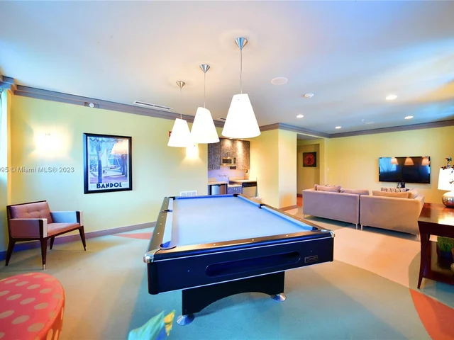 9201 Collins Ave # 524, Surfside FL 33154