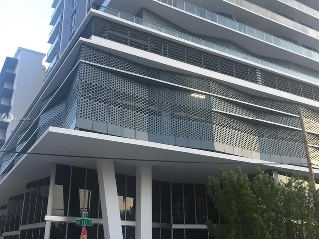 1010 SW 2nd Ave # 1705, Miami FL 33130