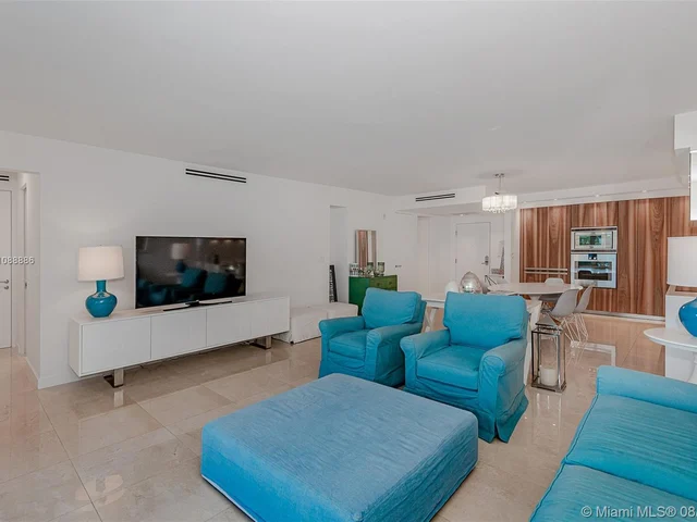 2301 Collins Ave # 410, Miami Beach FL 33139