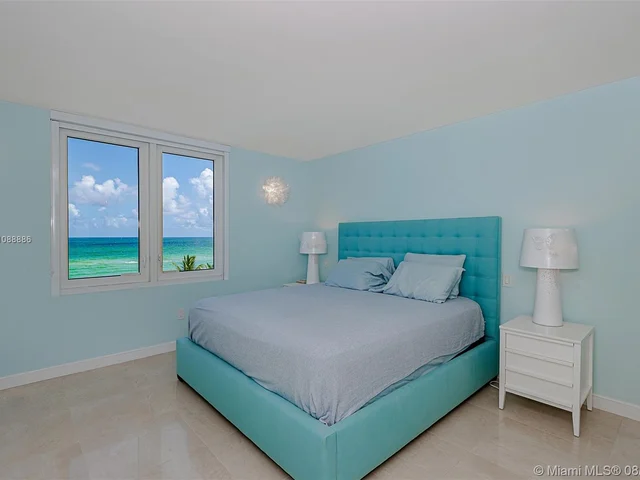 2301 Collins Ave # 410, Miami Beach FL 33139