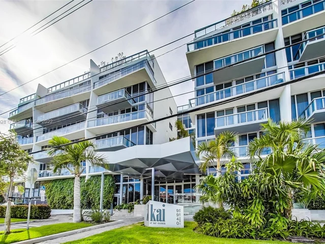 9940 W Bay Harbor Dr, Bay Harbor Islands FL 33154