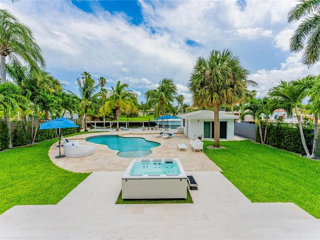 1090 NE 84th St # 0, Miami FL 33138