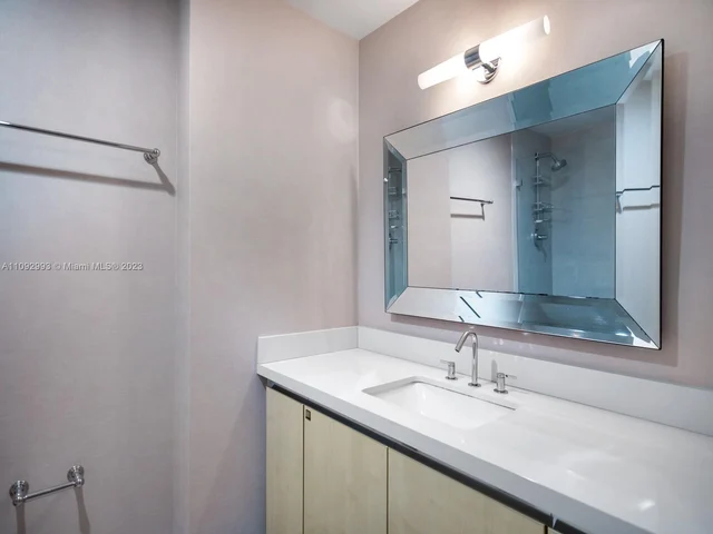 445 Grand Bay Dr # 2C, Key Biscayne FL 33149