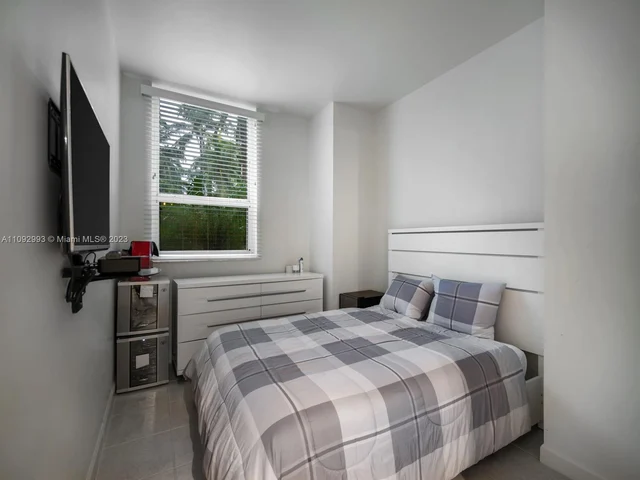 445 Grand Bay Dr # 2C, Key Biscayne FL 33149