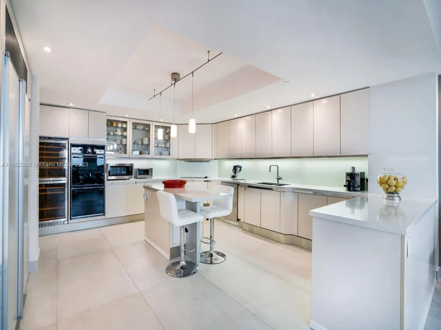 445 Grand Bay Dr # 2C, Key Biscayne FL 33149