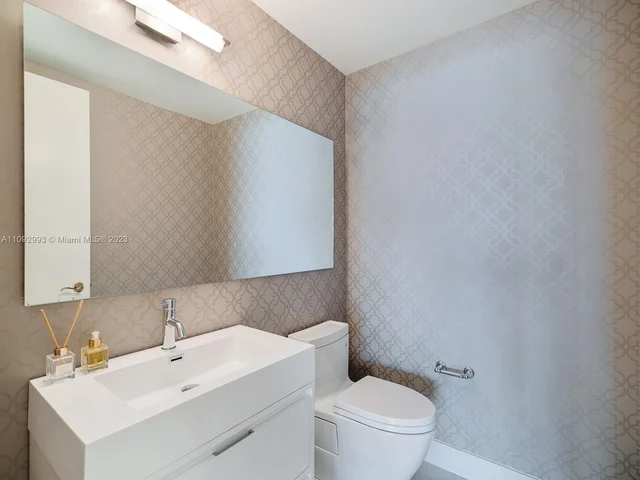 445 Grand Bay Dr # 2C, Key Biscayne FL 33149