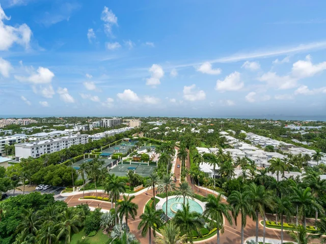445 Grand Bay Dr # 2C, Key Biscayne FL 33149