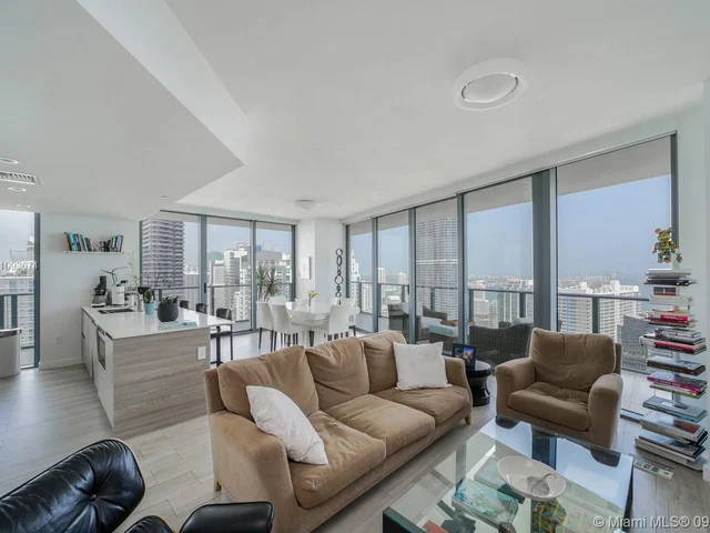 1300 S Miami Ave # 4201, Miami FL 33130