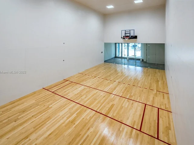 4010 S Ocean Dr # R05, Hollywood FL 33019