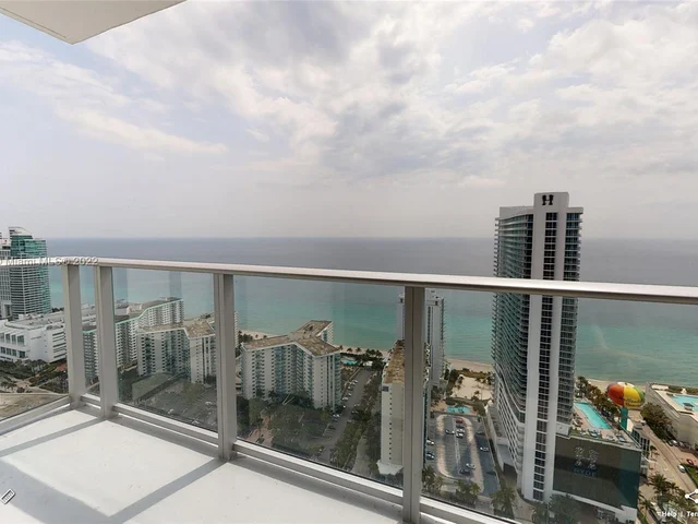 4010 S Ocean Dr # R05, Hollywood FL 33019