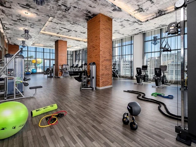 4010 S Ocean Dr # R05, Hollywood FL 33019