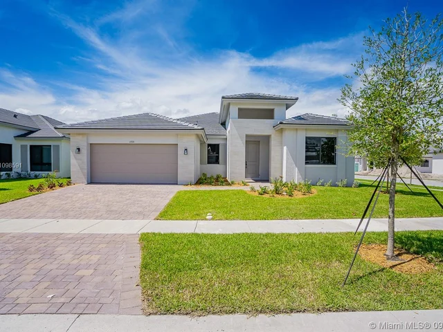 4308 SW 176th Ave, Miramar FL 33029