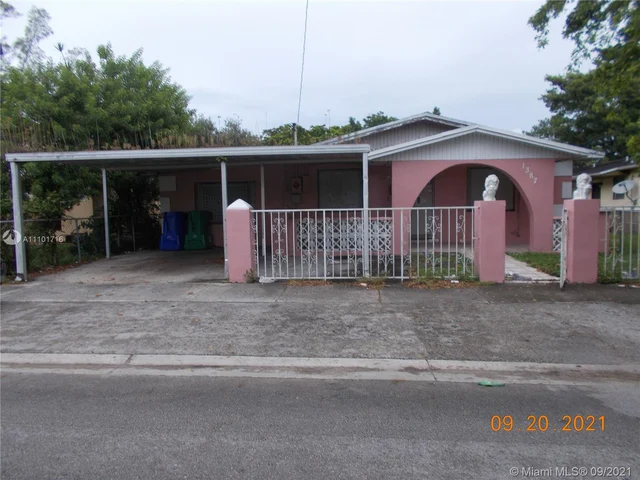 1387 NW 58th St, Miami FL 33142