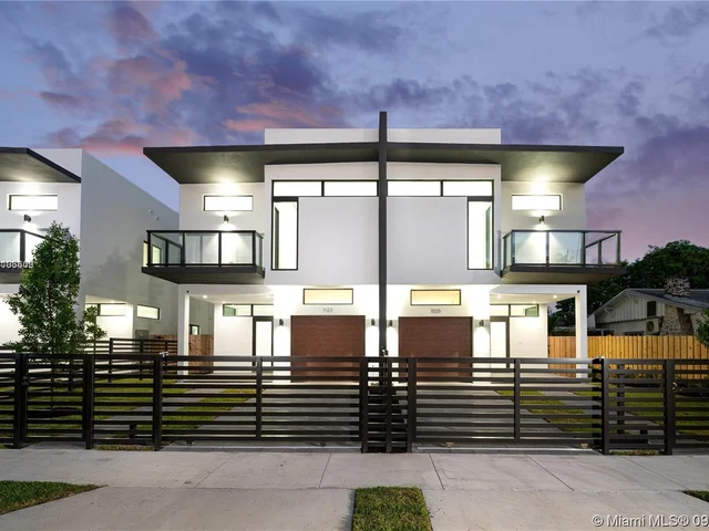 1015 SW 13 Ave, Miami FL 33135