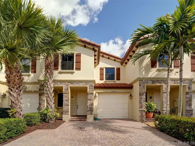 3957 Allerdale Pl, Coconut Creek FL 33073